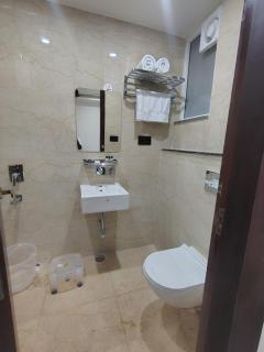 Hotel Gharonda by MNT - 8