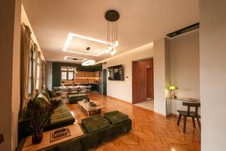 Penelope Luxury Suite, Historic Nearchou, Neoclassical Charm in Chania - 8