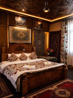 Dilnaaz Group Of Houseboats - 4