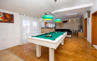 Nice Home In Kastel Luksic With Sauna - 6