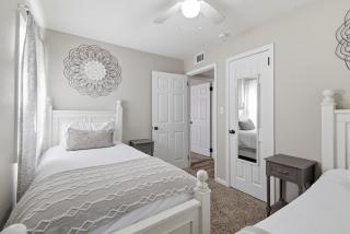 The Sweet Spot 3 bedroom home - 6