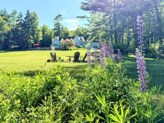 WOW New Spectacular Franconia Home - history - views - fire pit - hot tub - pool - grandeur - MUST SEE - 5