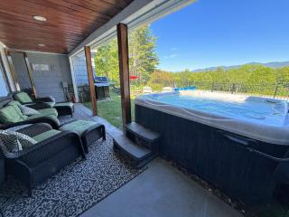 WOW New Spectacular Franconia Home - history - views - fire pit - hot tub - pool - grandeur - MUST SEE - 4