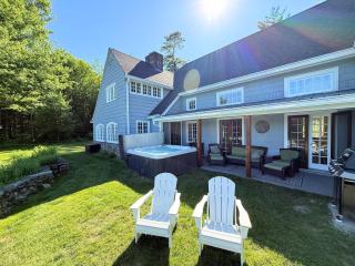 WOW New Spectacular Franconia Home - history - views - fire pit - hot tub - pool - grandeur - MUST SEE - 3