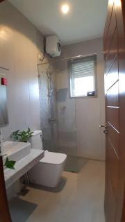 4BR Villa in Gated Community Near Expressway - 6