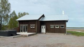 Guestly Homes - 4BR Modern Villa in Luleå - 0