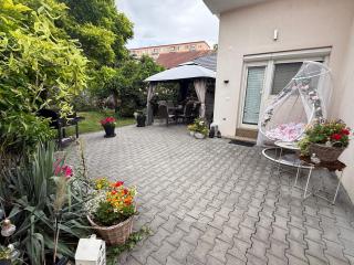 Alia house with garden in Piešťany - 9