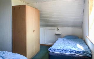 Beautiful Home In Aakirkeby With Wifi - 4