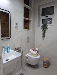 Luxury Apartment Near Mansour Mall - 2