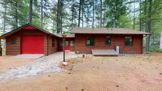 Carol's Rest Lake Cottage Lakefront escape on Rest Lake with dock firepit & bike trail access - 1