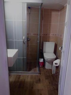 Çitlenbik Island House, Spacious and Stylish, in the Heart of Bozcaada - 3