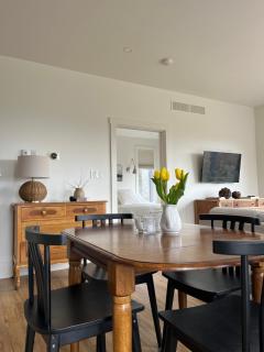 Escape the noise and unwind at the Bluebird Guest House - Colborne - 6