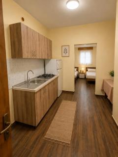Cozy Family Apartment Near the Beach - 3