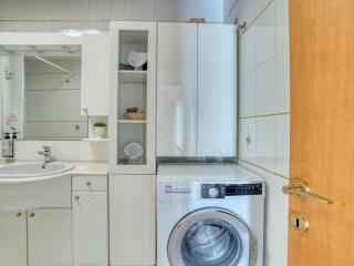 Azure Seaside Living - Lambi Beach - 3