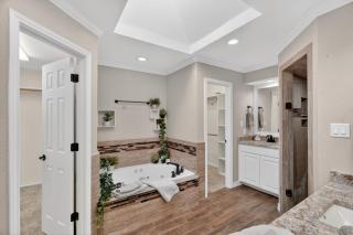 Roaring Fireplace Family Basecamp Midland TX home - 9