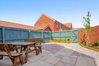 Heron House 3 Bed Coastal Holiday Home - 1