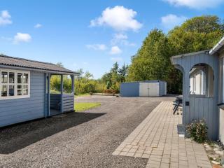Holiday Home Aslag - 3-5km from the sea by Interhome - 3