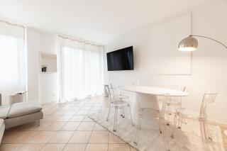 Dolce Vita- Luxury Attic Lake View - 8