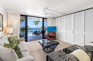 Kona By The Sea 302 - 4
