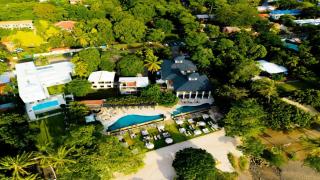 Spacious One-Bedroom Condo with Pool View, Balcony & Beach Club Access - 3