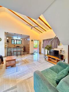 Aashiayana Villa - The Dream Stays ll Big Pvt Pool ll 3 Ac rooms ll Wi-fi - 1