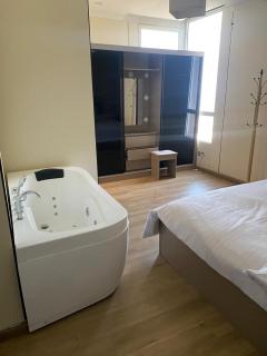 Apartment overlooking the sea in Al-Masarat Tower - 7