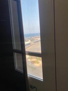 Apartment overlooking the sea in Al-Masarat Tower - 4