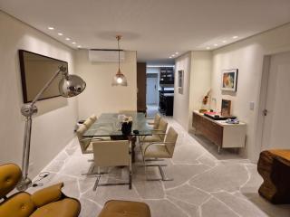 Oceanfront Design Apartment Guarujá - 0