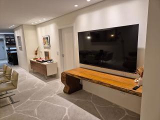 Oceanfront Design Apartment Guarujá - 5