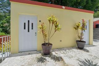 3 Villas with Stunning Views & 2 Private Pools - 3