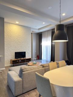 Luxury 1BR Nizami St Prime City Center - 9