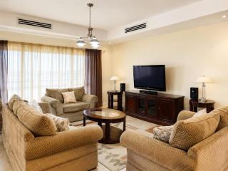Scenic Three Bedroom Condo - 5