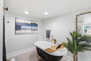 Riverfront Retreat - Convenience - Kayaks - 3