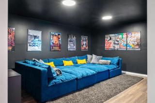 Chalet with Hot Tub, Game, Movie Room, Lake and Pool Access - 6
