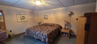 The Bunker Inn 2 - 4