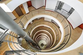 Chic 1BR • Luxury, Pool, Gym • Steps from Provenza - 1
