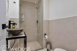 2BR 3th Fl • Terrace Views • close Provenza - 8