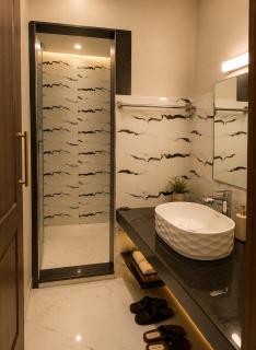 Keystone Luxury Apartments in DHA Phase 8 - 6