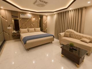 Keystone Luxury Apartments in DHA Phase 8 - 5