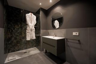 Roberto Verde House SKYFALL - 2