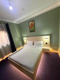 Moon suites - 5