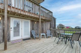 Walk to Matagorda Beach! Condo w/ Pool Access - 6