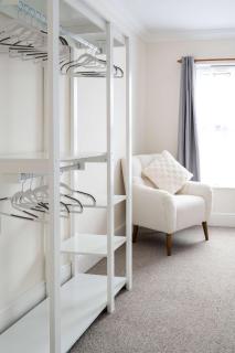 2 Bed Victorian Townhouse with Parking & Courtyard - 8