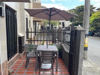 apartamento cerca al poblado - 6
