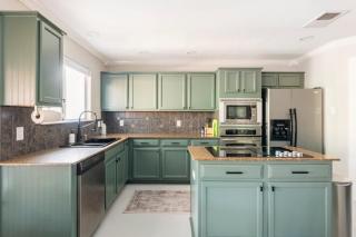Pool-Hot Tub-Putting Green-Arcade-Oasis - 5