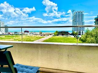 Summerland Vibe Mamaia - 4