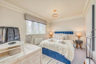 Stunning House • 30-Min to Silverstone • Office • Balcony • Parking • Self-Check-In • Yoko Property - 3