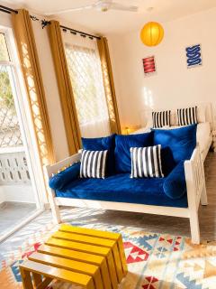 Rooftop pool studio Balcony Fast WIFI Parking 10 min to Beach - 9