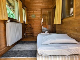 Chalet Spacieux à Chamonix pour 9 – Vue Panoramique Mont-Blanc, Jacuzzi, Jardin & Parking - 9