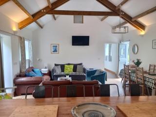 Vineyard Barns Gower - 7